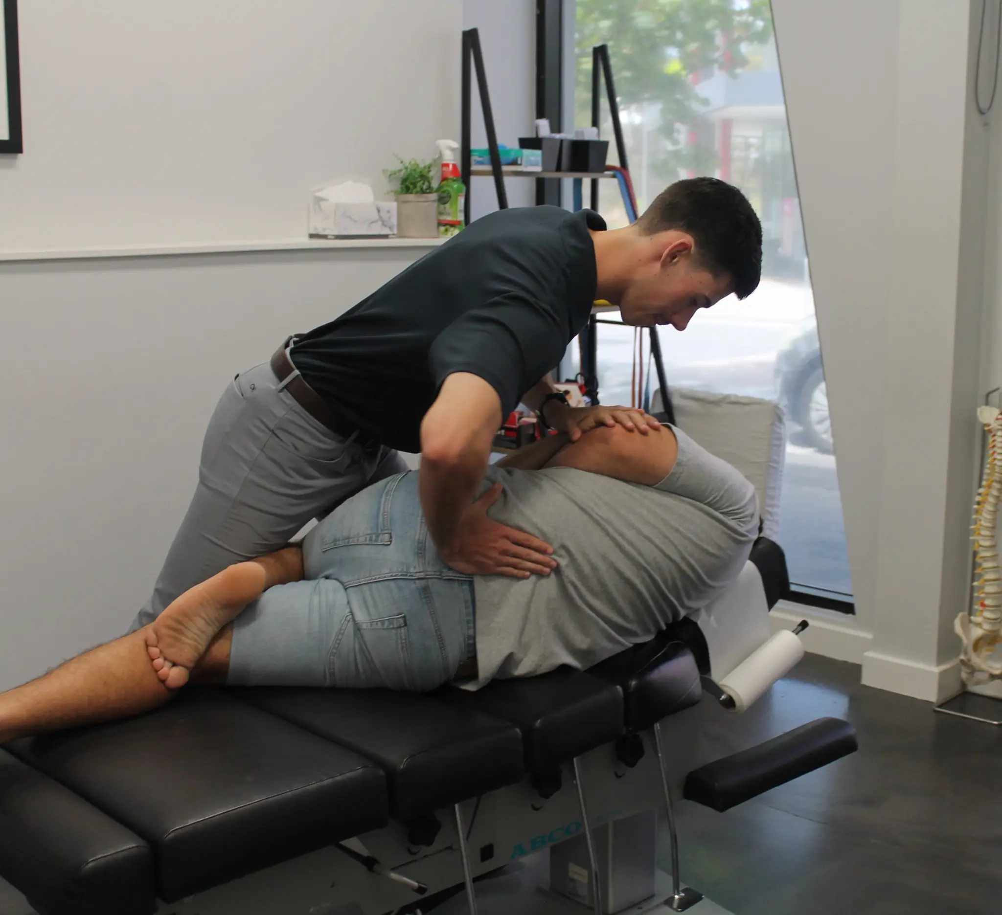 Chiropractor Spine Adjustment